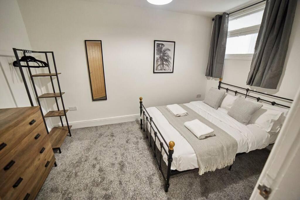 High Spec Spacious 2Bd Apt, Parking, Nr Newcastle Gateshead Bagian luar foto