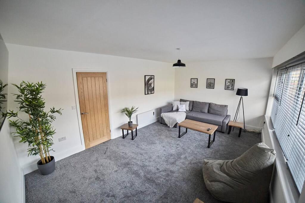 High Spec Spacious 2Bd Apt, Parking, Nr Newcastle Gateshead Bagian luar foto