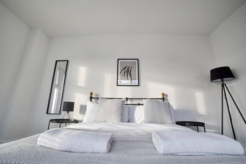 High Spec Spacious 2Bd Apt, Parking, Nr Newcastle Gateshead Bagian luar foto