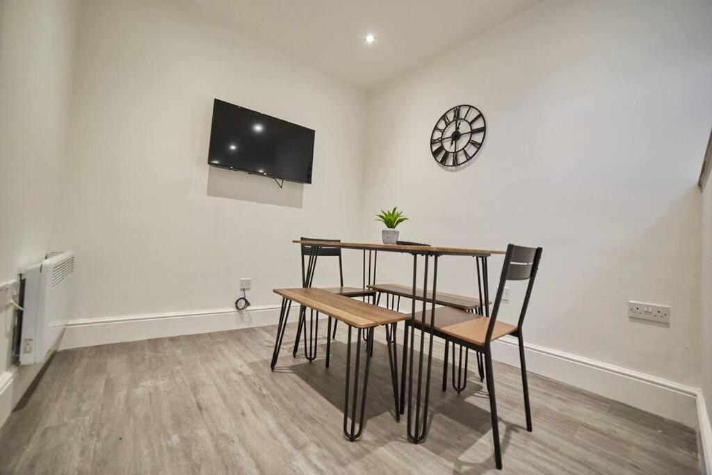 High Spec Spacious 2Bd Apt, Parking, Nr Newcastle Gateshead Bagian luar foto